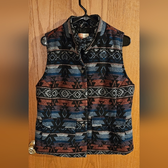 RuffHewn vest - Picture 1 of 3